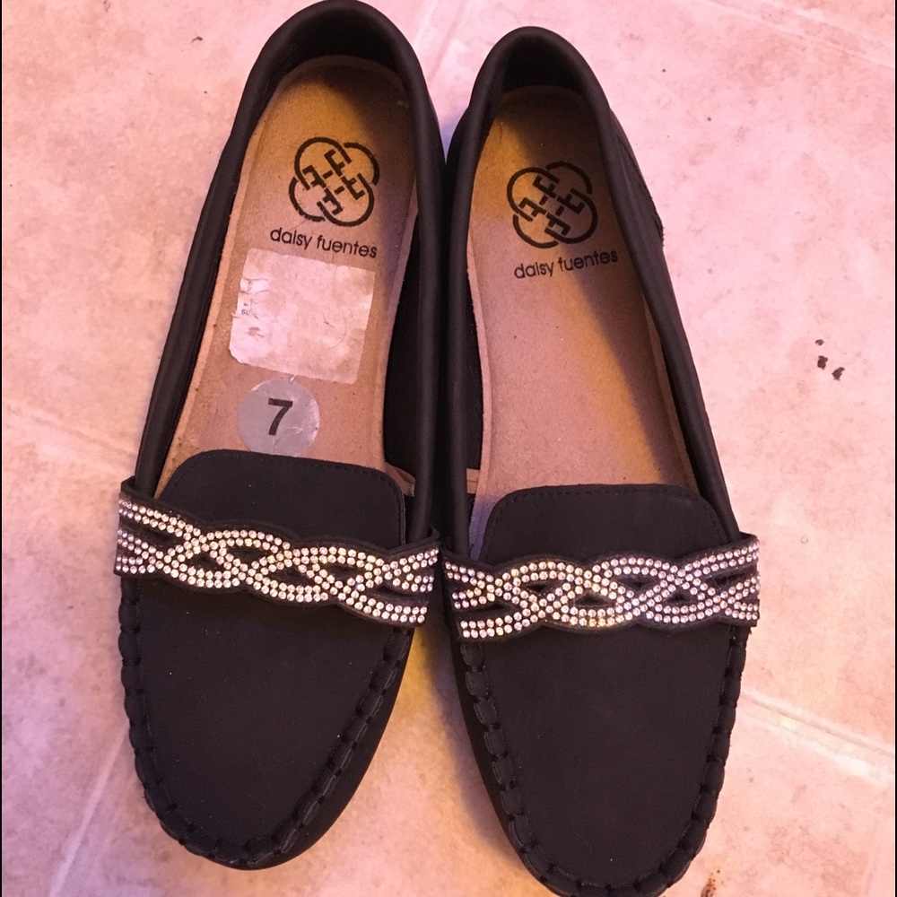 Size 7 black Daisy Fuentes shoes with gem lacing.